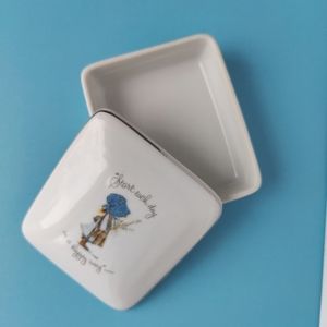 Holly Hobbie porcelain trinket box with lid | "Start each day in a happy way"